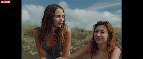 The Hen Party Nude Pics Page 1