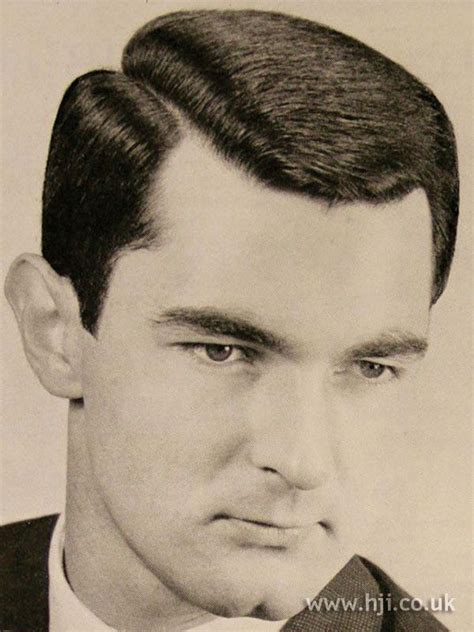 12 Simple Men Wearing Pompadore Hairstyles In 1960s