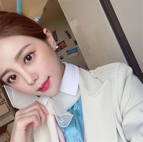 Gây sốt với bức ảnh quyến rũ bên bờ biển nàng hot girl hoảng sợ vì nhận nhiều lời dụ dỗ vội