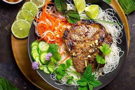 Vietnamese Grilled Pork Chops With Chilled Rice Noodles Recipe