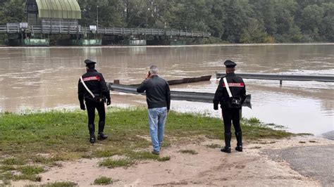 Manovra Il Ponte Di Barche Tra Noventa E Fossalta Di Piave Cade Nel