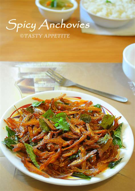 How To Make Spicy Fried Anchovies Nethili Varuval Spicy Anchovies