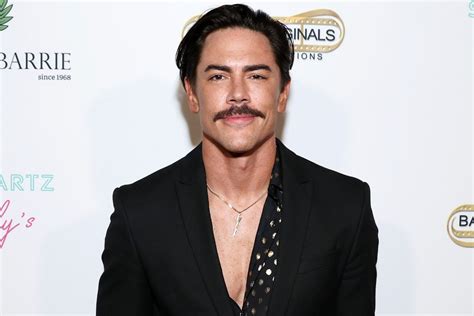 The Masked Singer Reveals Diver As Tom Sandoval