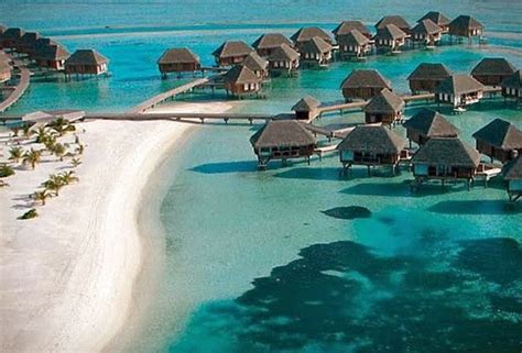 Menikmati Keindahan Pantai Maldives Yang Indah - BERITA TRAVELLING