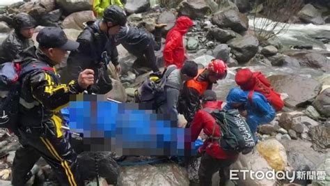 回家了！新北女獨攀玉山北北峰「陳屍溪谷平台」 遺體運抵山下 Ettoday社會新聞 Ettoday新聞雲