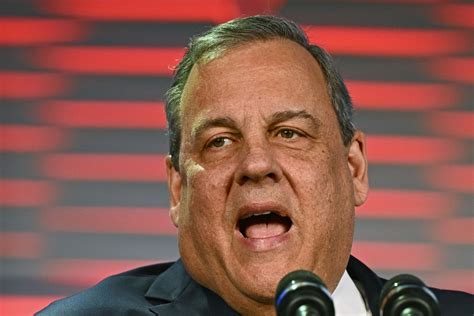 Ex N J Gov Chris Christie Calls For Investigation After Saying Drone Flew Over His House