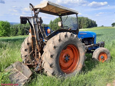 TractorData Fordson Super Major Tractor Photos Information