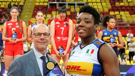 Volley A1 Femminile La Igor Novara Festeggia L Azzurra Julia Ituma