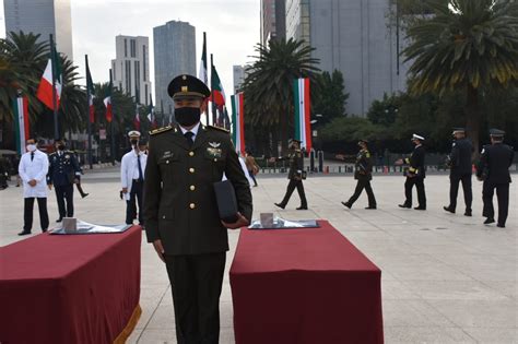 Entrega De Insignias Por Ascenso Y De La Condecoraci N Miguel Hidalgo