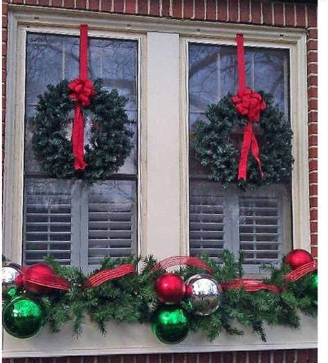 10+ Outdoor Christmas Wreaths For Windows