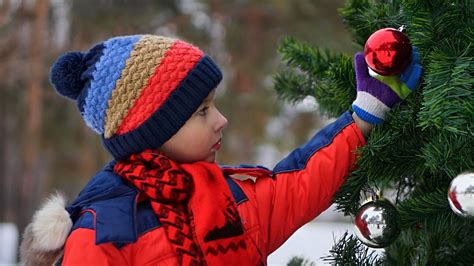 Hamburger Kita streicht den Weihnachtsbaum Wollen niemanden ausschließen