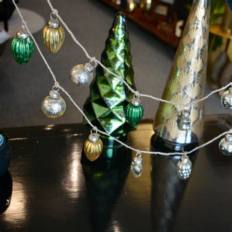 String of Christmas Indian Glass Baubles – Singapore Trading Post