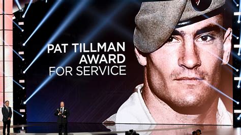 Pat Tillmans Mom Rips Espys For Giving Award To Prince Harry