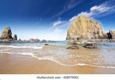 Cannon Beach Oregon Coast Stock Photo 458979001 | Shutterstock