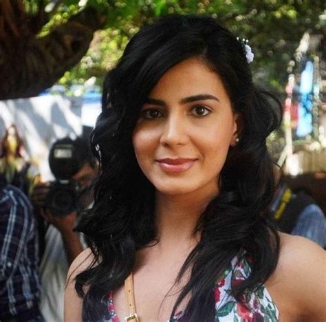 Kirti Kulhari Height, Age, Boyfriend, Husband, Children, Family ...