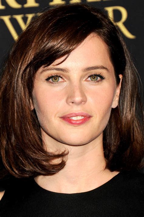 Felicity Jones Belle Rousse Yeux Verts Rousse