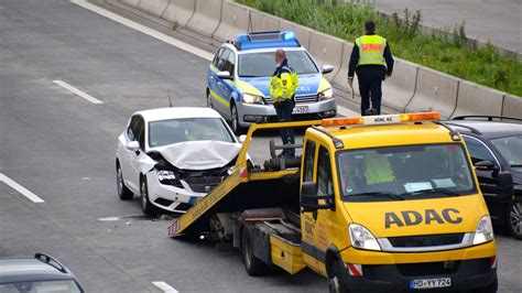 Autobahnkreuz Mannheim Viernheim Fotos Vier Unf Lle Hintereinander