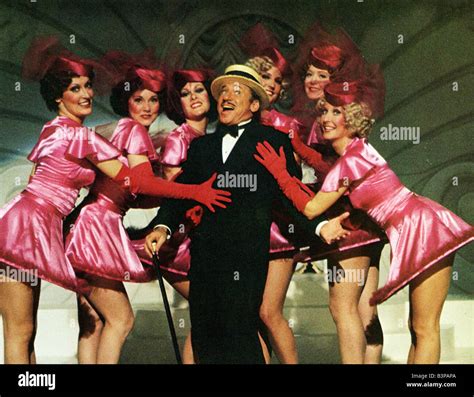 TO BE OR NOT TO BE 1983 TCF/Brooksfilm movie with Mel Brooks Stock Photo - Alamy