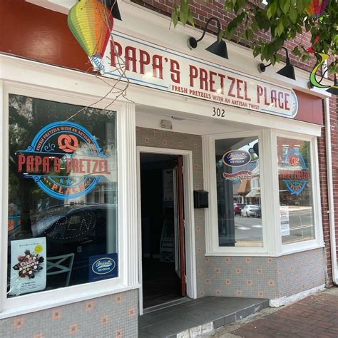 Home Of The Best Soft Pretzels In Bristol Papa S Pretzel Place Bakery