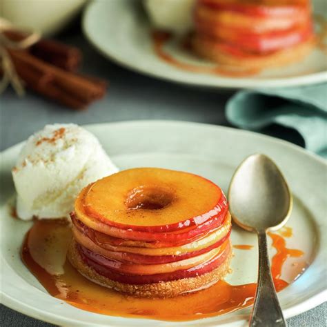 Timbal De Manzana Caramelizada Y Galleta