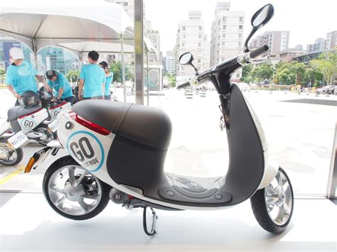 令人癡狂的 Gogoro Smartscooter 智慧雙輪電動機車騎乘體驗 ~ Casper Lee 的奇幻旅程