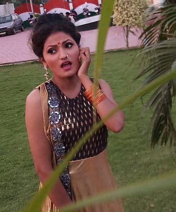 La canción Bhojpuri de Antra Singh Priyanka Baad Balam Calcutta creó