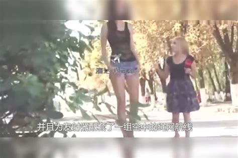 俄罗斯最高的女人，腿长超过13米，想找个矮个子男生结婚生孩子矮个子男生女人