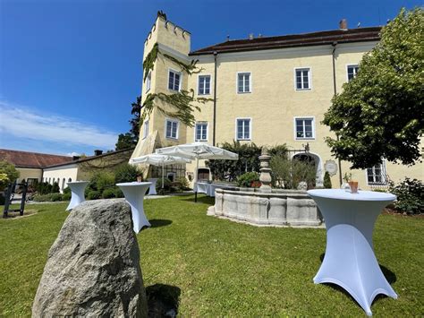 Kontakt Festplaner Schloss Steinach Straubing Feiern Hochzeit