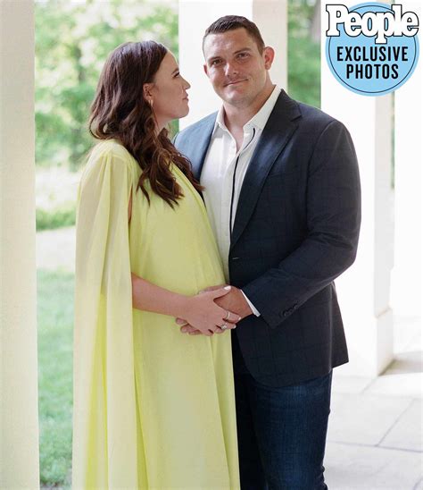 Ryan Kelly and Wife Pregnant, Expecting Twins After Pregnancy Loss