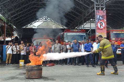 Cegah Bahaya Kebakaran Setiap Gedung Harus Punya APAR