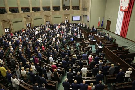 Wybory Parlamentarne Czym Zajmuje Si Sejm I Senat Funkcje