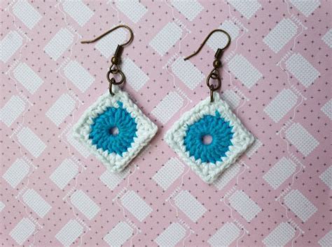 How To Crochet Earrings In 6 Easy Steps