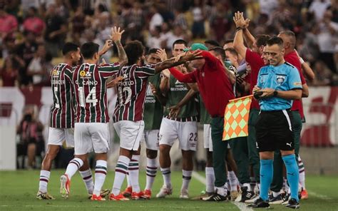 Fluminense Chega A Jogos De Invencibilidade E Se Aproxima De Marca