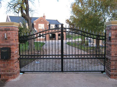 Steel Gates Electric Shutters And Gates Hull East Yorkshire