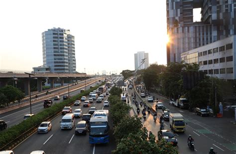 Hari Pertama Masuk Kerja Jakarta Mulai Macet Lagi Pasca Libur Lebaran