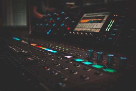 Tips For Finding The Best Sound Engineering Schools Soundideaz