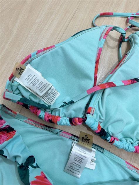 Bikini Billabong Original Fesyen Wanita Pakaian Wanita Lainnya Di Carousell