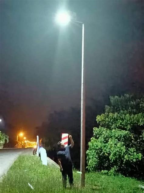 Inisiatif Pasang Lampu Jalan Berkuasa Solar Elak Kecurian