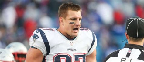 Twitter Reacts To Rob Gronkowski Retiring From The Nfl The Daily Caller