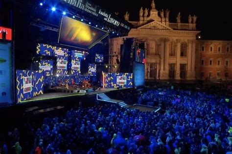 Bestemmia Dal Pubblico Al Concertone Prima Della Pubblicit Gli