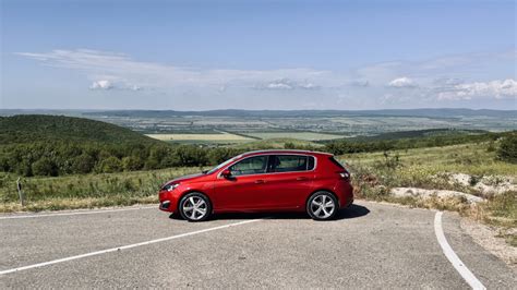 Peugeot 308 2g 1 6 бензиновый 2016 Red Wine на Drive2