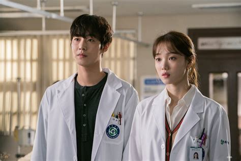 K Drama Menfess On Twitter Dr Romantic S Premieres April On