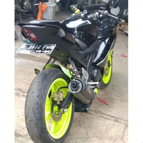 Jual Body Belakang R M Pnp Buat Yamaha R V Plus Stoplamp Shopee