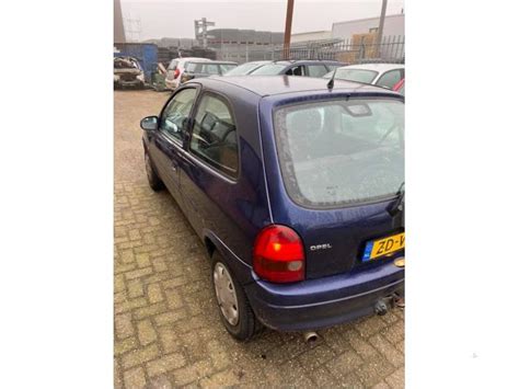 Opel Corsa B I V Sloopvoertuig Blauw