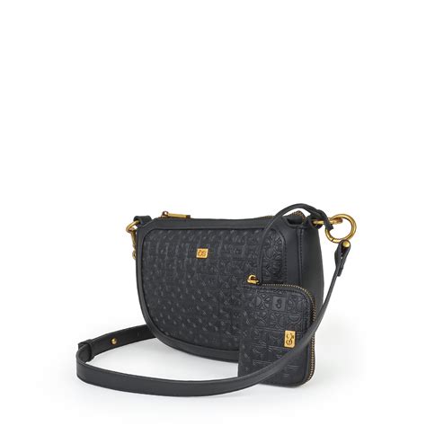 Bolsa Crossbody En Monograma Troquelado Color Negro Cloe Factory