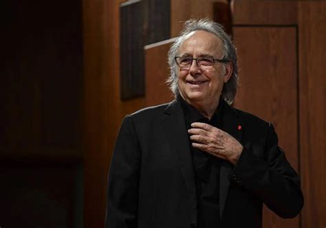 La UBU investirá doctor honoris causa a Joan Manuel Serrat en la