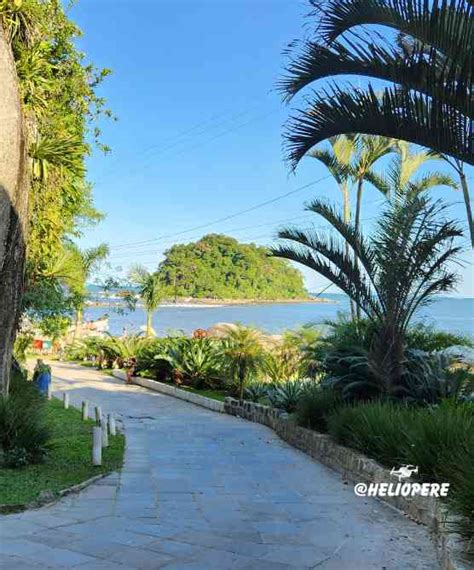 Praia Mansa de Caiobá Um Refúgio Tropical no Paraná Helio Pere