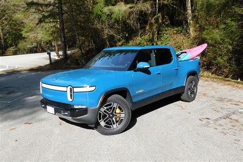 2023 Rivian R1t Pickup Review Reviews Driving