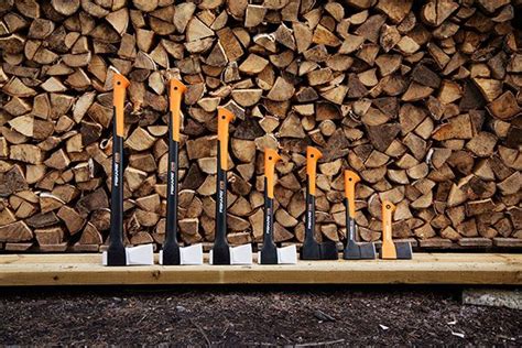 Сокири Fiskars - Купити у Офіційного Дилера Фіскарс в Україні