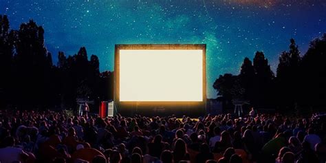 Movies Under The Stars Events The Weekend Edition